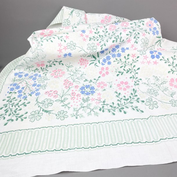 Blomstret retro dug � 120 cm