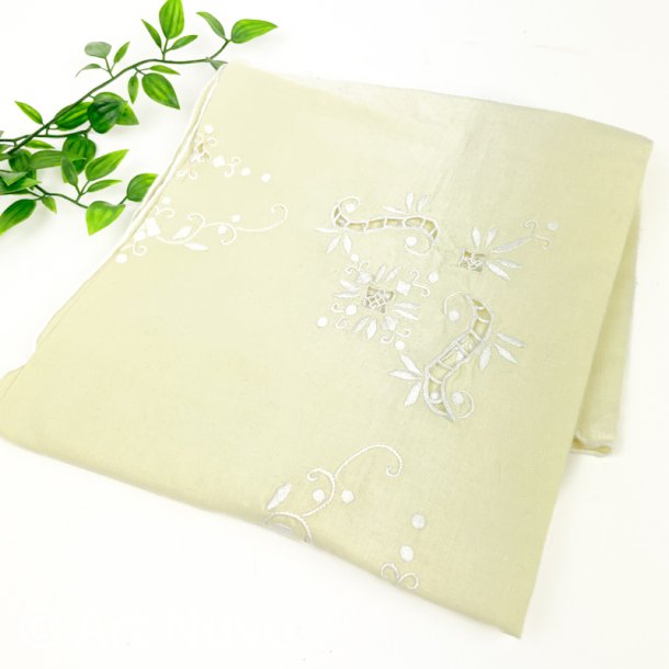 Smuk lysegul vintage dug 80x80 cm