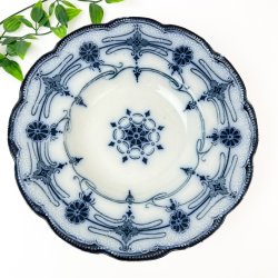 Tiefe Vintage-Teller von Burleigh