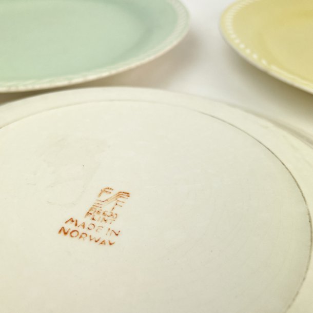 Tre pastel vintage tallerkener  Figgjo, Norway  