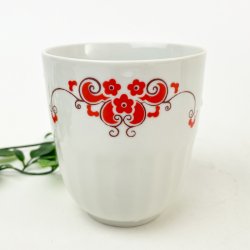 Retro krus med r�dt blomsterdekor