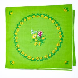 Frisk gr�n retro dug med erantis � 120 x 120 cm