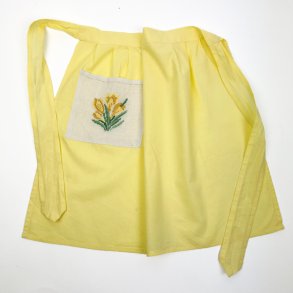 Retro gult forkl�de broderi