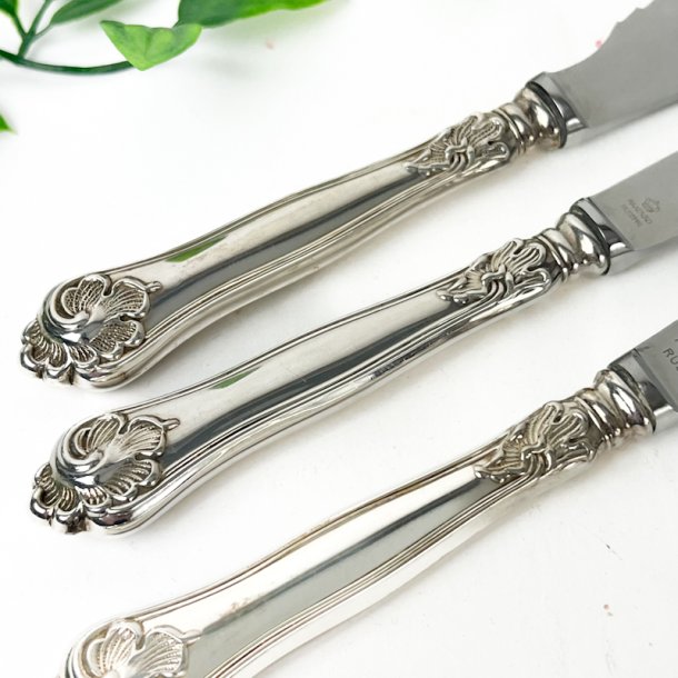 Tre tre-t�rnede vintage s�lvknive Cohr