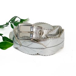 Silberfarbenes Vintage-Grtel mit Blattmuster