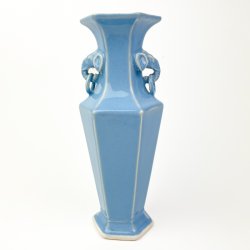 Lysebl� vintage elefantvase