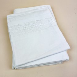 Vintage damask senget�j med kniplingsmellemv�rk