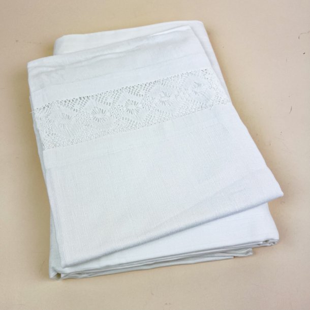 Vintage damask senget�j med kniplingsmellemv�rk