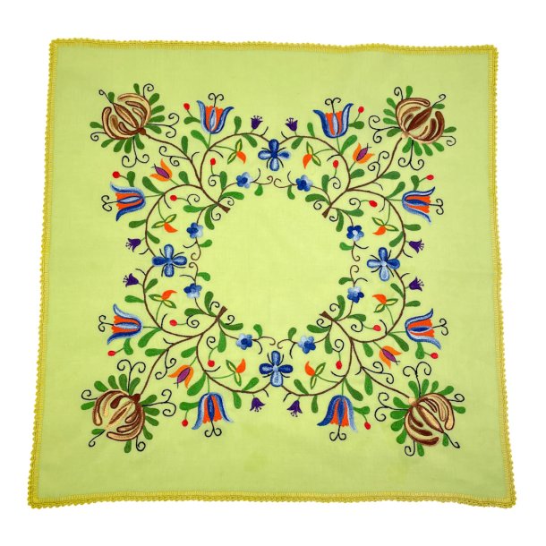 Lysegr�n vintage lysedug med broderi