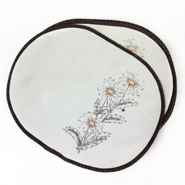 Seks retro d�kkeservietter med marguerit