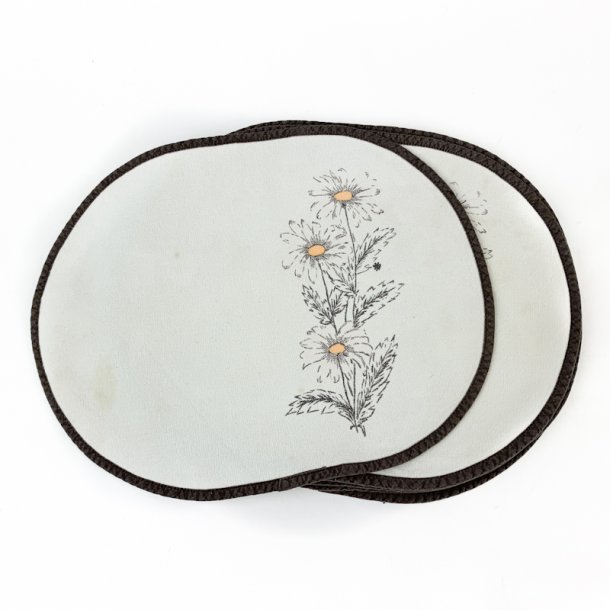 Seks retro d�kkeservietter med marguerit