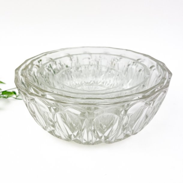 Fire m�nstrede vintage glassk�le