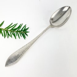 Antiker Silberlffel mit Bright Cut