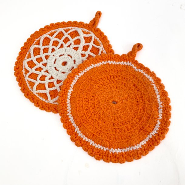 To hklede orange retro grydelapper