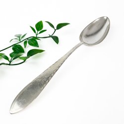 Antik s�lv ske med bright cut