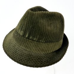 Gr�n vintage fedora i fl�jl str. 58