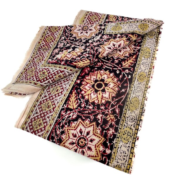 Vintage dug med orientalsk mnster  130 cm