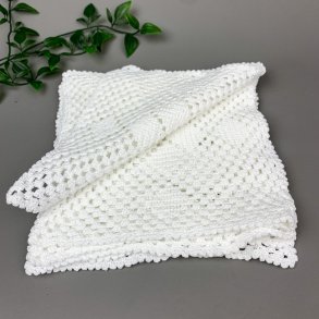 Seks hvide mundservietter