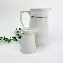 Zwei weie Vintage Krge mit Goldrand
