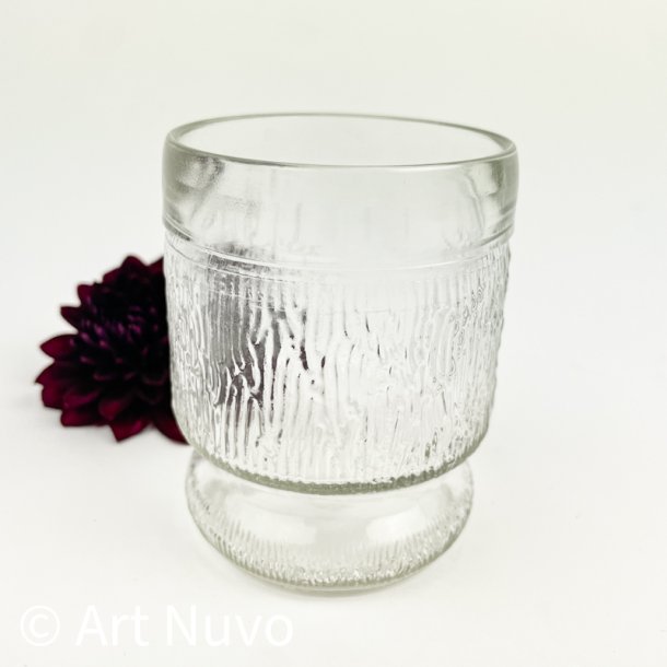 Klart retro glas med barkstruktur