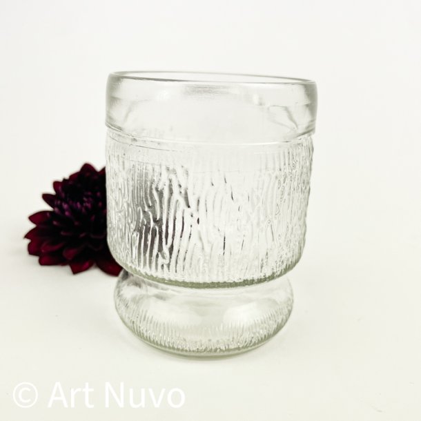 Klart retro glas med barkstruktur