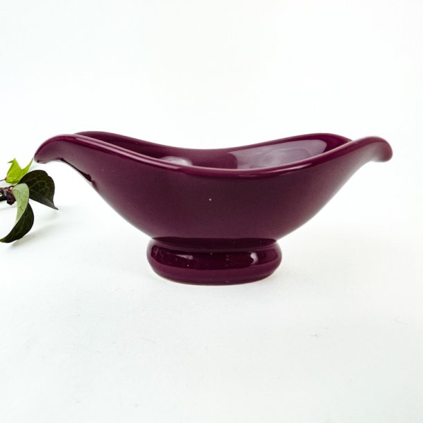 Vintage saucekande i bromb�rfarvet fajance