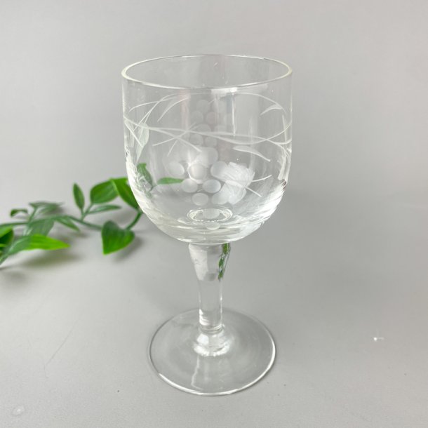 Vintage portvinsglas med drueklaser