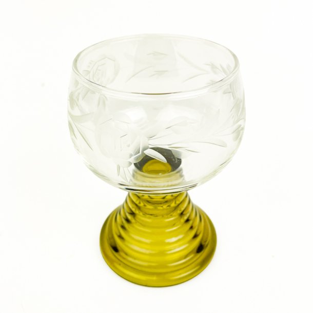Blomsterslebet vintage vinglas med gr�n fod