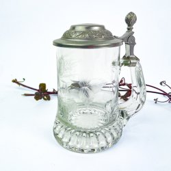 Antiker Glaskrug mit Zinn-Deckel