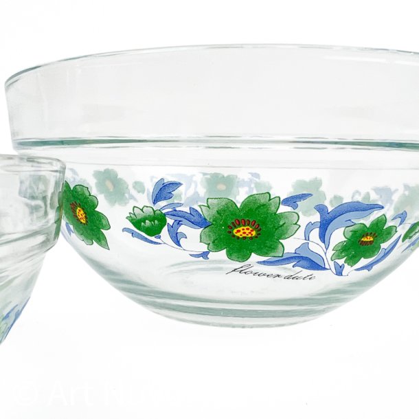 Tre blomstrede retro glassk�le