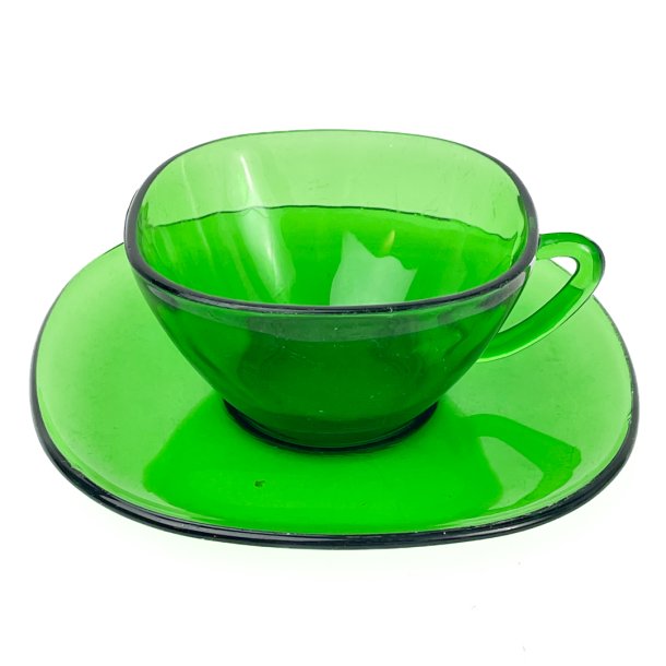 Grne Vintage-Tasse mit Untertasse