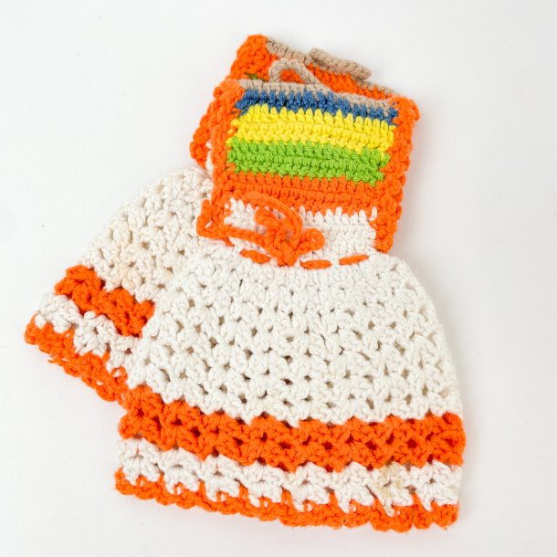 Orange retro grydelapper med regnbuekrave