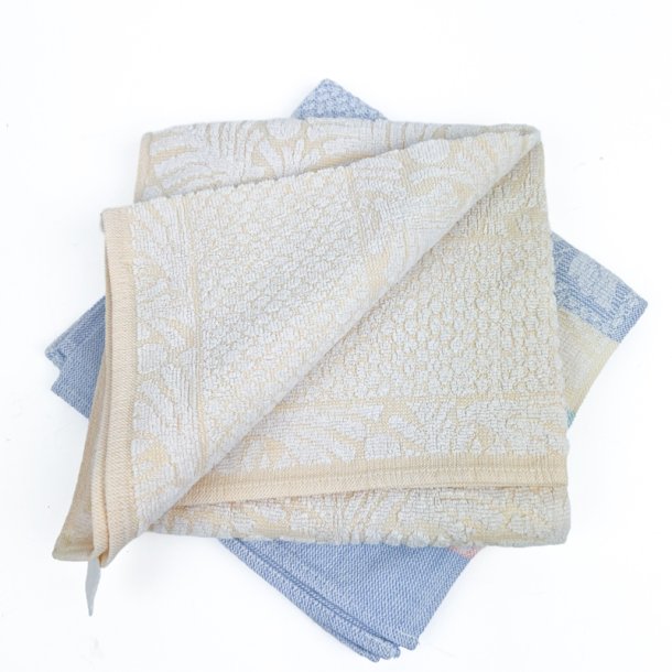 To pastelfarvede retro h�ndkl�der
