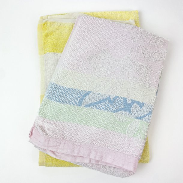 To pastelfarvede vintage hndklder
