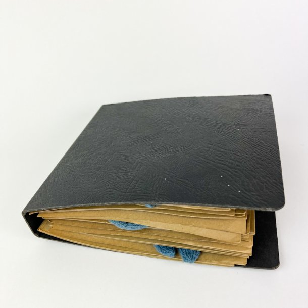 Vintage h�ndarbejdsl�rens strikkemappe