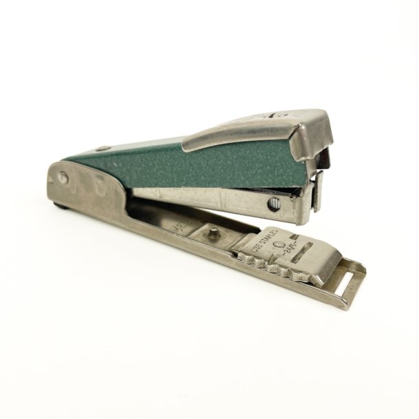 Gr�n svensk retro h�ftemaskine
