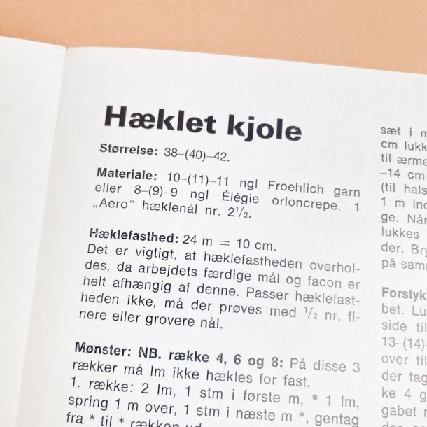 Vintage h�kleopskrift kjole