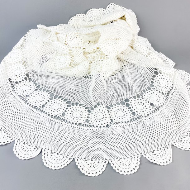 Smuk rund vintage dug �  � 150 cm