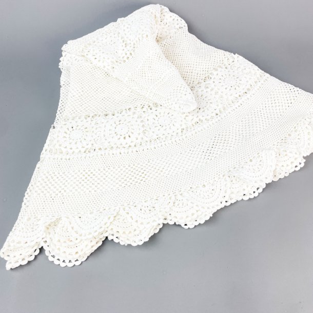 Smuk rund vintage dug �  � 150 cm