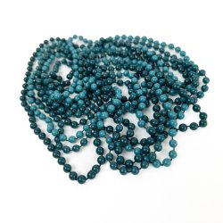 Tre gr�nne vintage perlek�der