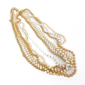 Tre vintage perlek�der i hvid og creme