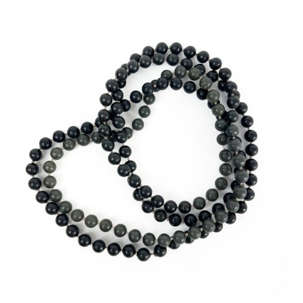 Vintage perlek�de i sort og gr�