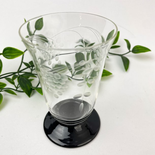 Limonadenglas   mit schwarzem Fu -  Taasinge, Holmegaard 