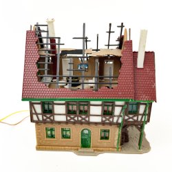 Vollmer modelhus  brndende bindingsvrkshus med lys