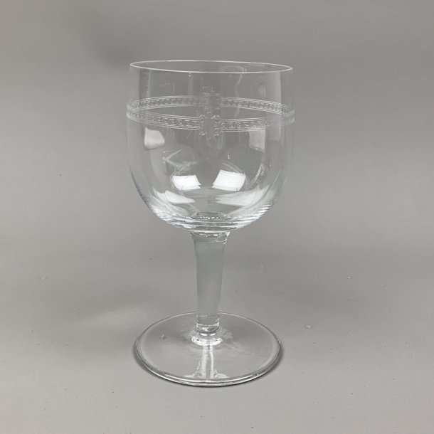 Vintage hvidvinsglas med ciselering