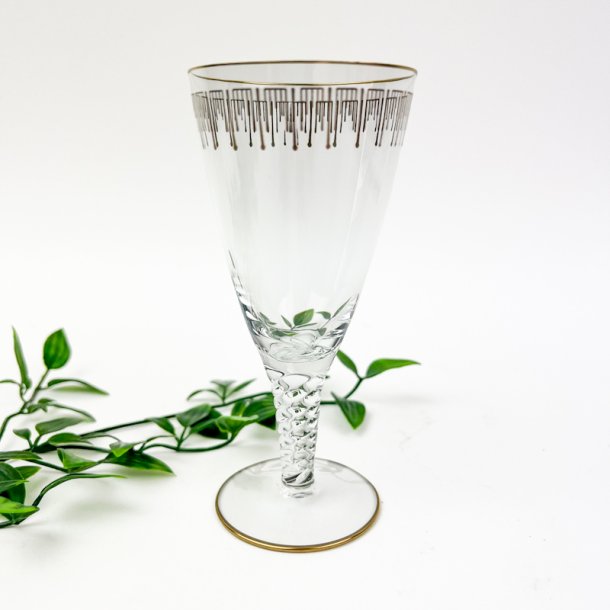 Elegant guldkantet Marselisborg hvidvinsglas