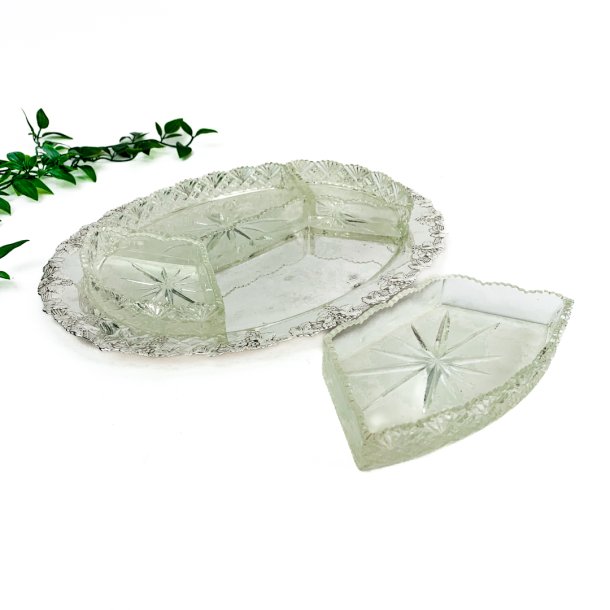 Vintage carberetfad med fire glasskle p slvfad