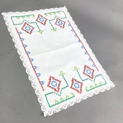 Vintage bakkeserviet med korsstingsbroderi