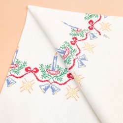 Broderet vintage juledug 110x110 cm