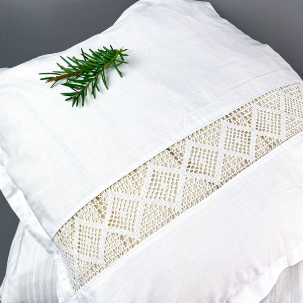 Weies Damast-Bettwsche-Set  Vintage